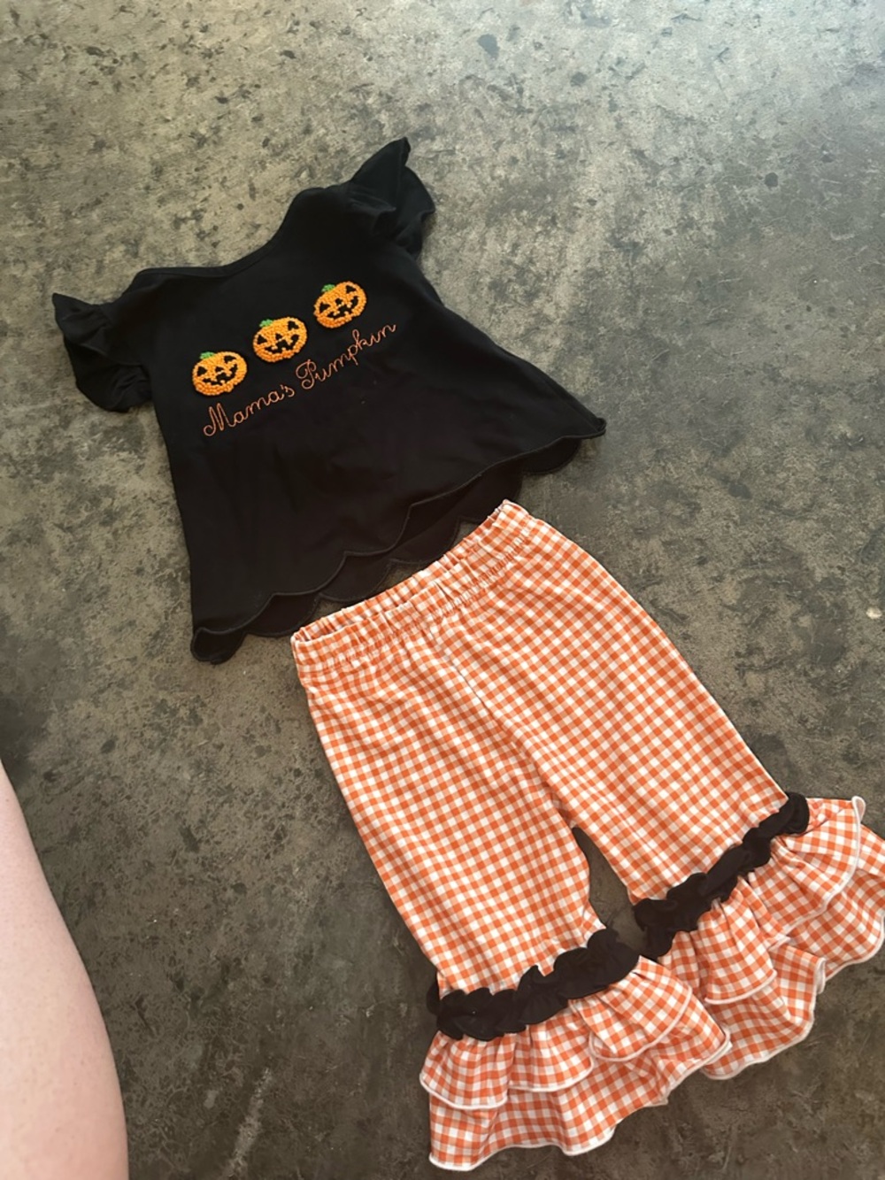 Mama's Pumpkin Black & Orange Girls Matching Set Saving grace smocks 12m